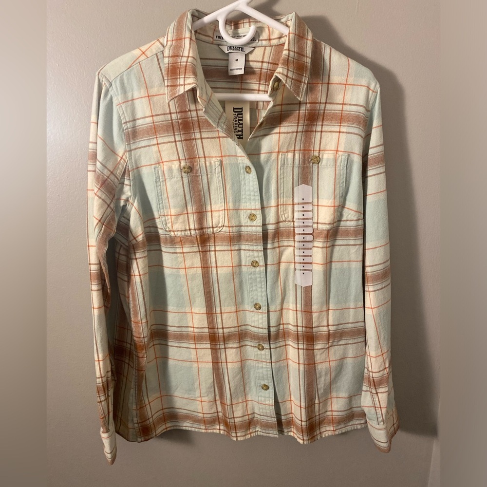 Duluth Women’s Free Swingin’ Flannel Shirt Medium NEW